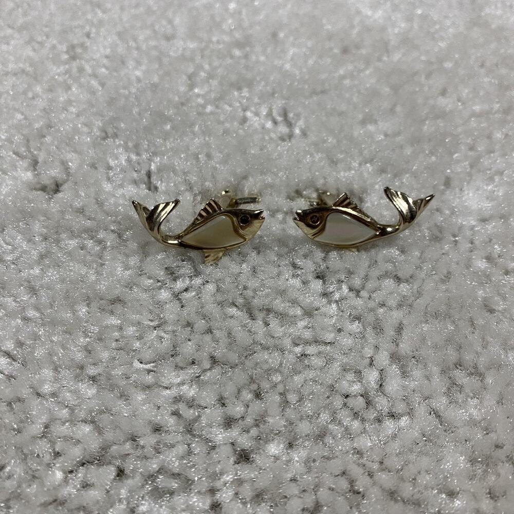 VTG Fish Cufflinks Mother of Pearl Inlay Gold Tone Formal Dress Shirt Jewelry